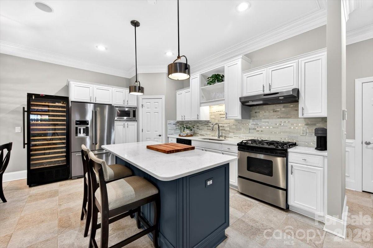 6415 Wakehurst Road Charlotte, NC 28226 - Photo 12 of 47