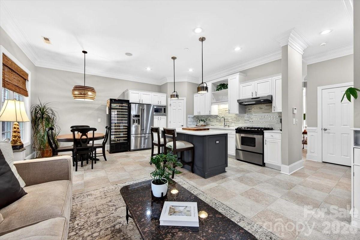 6415 Wakehurst Road Charlotte, NC 28226 - Photo 22 of 47
