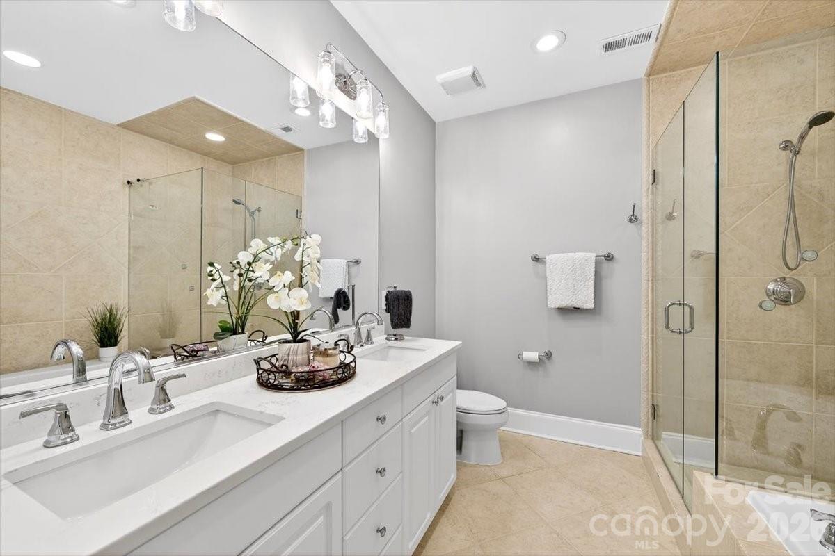 6415 Wakehurst Road Charlotte, NC 28226 - Photo 33 of 47