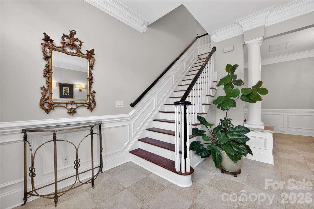 6415 Wakehurst Road Charlotte, NC 28226 - Photo 4 of 47