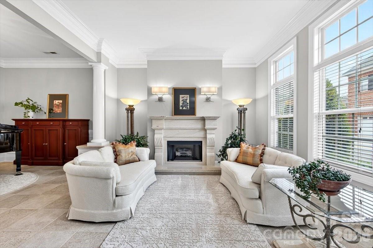 6415 Wakehurst Road Charlotte, NC 28226 - Photo 7 of 47