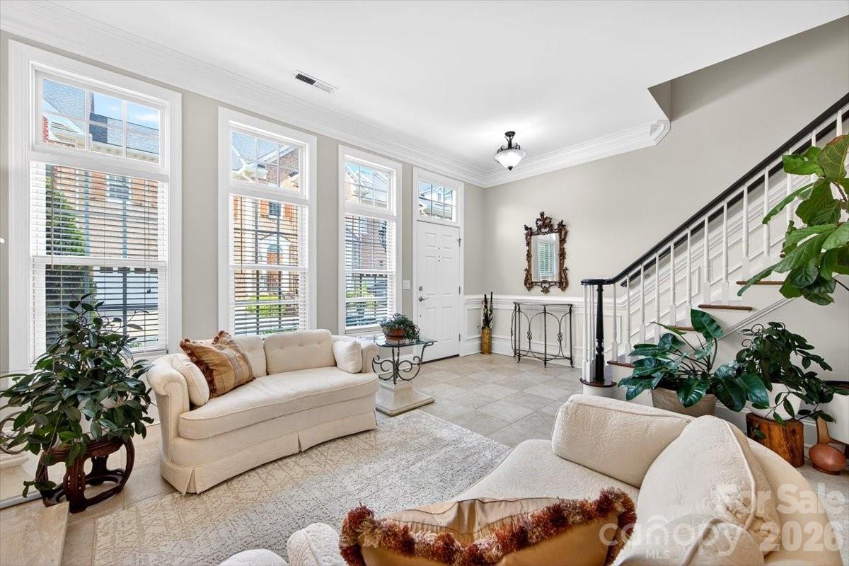 6415 Wakehurst Road Charlotte, NC 28226 - Photo 9 of 47