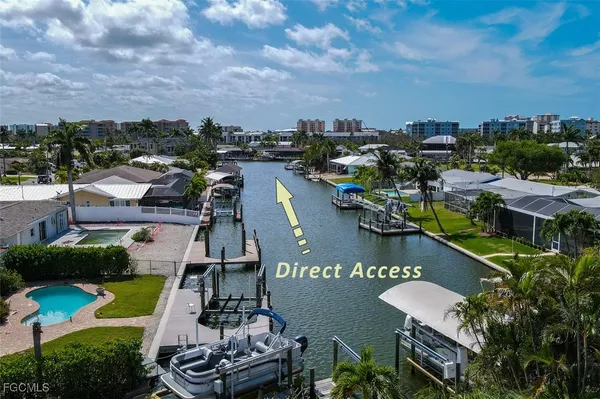 $699,000 | 220 Albatross Street, Fort Myers Beach, FL 33931