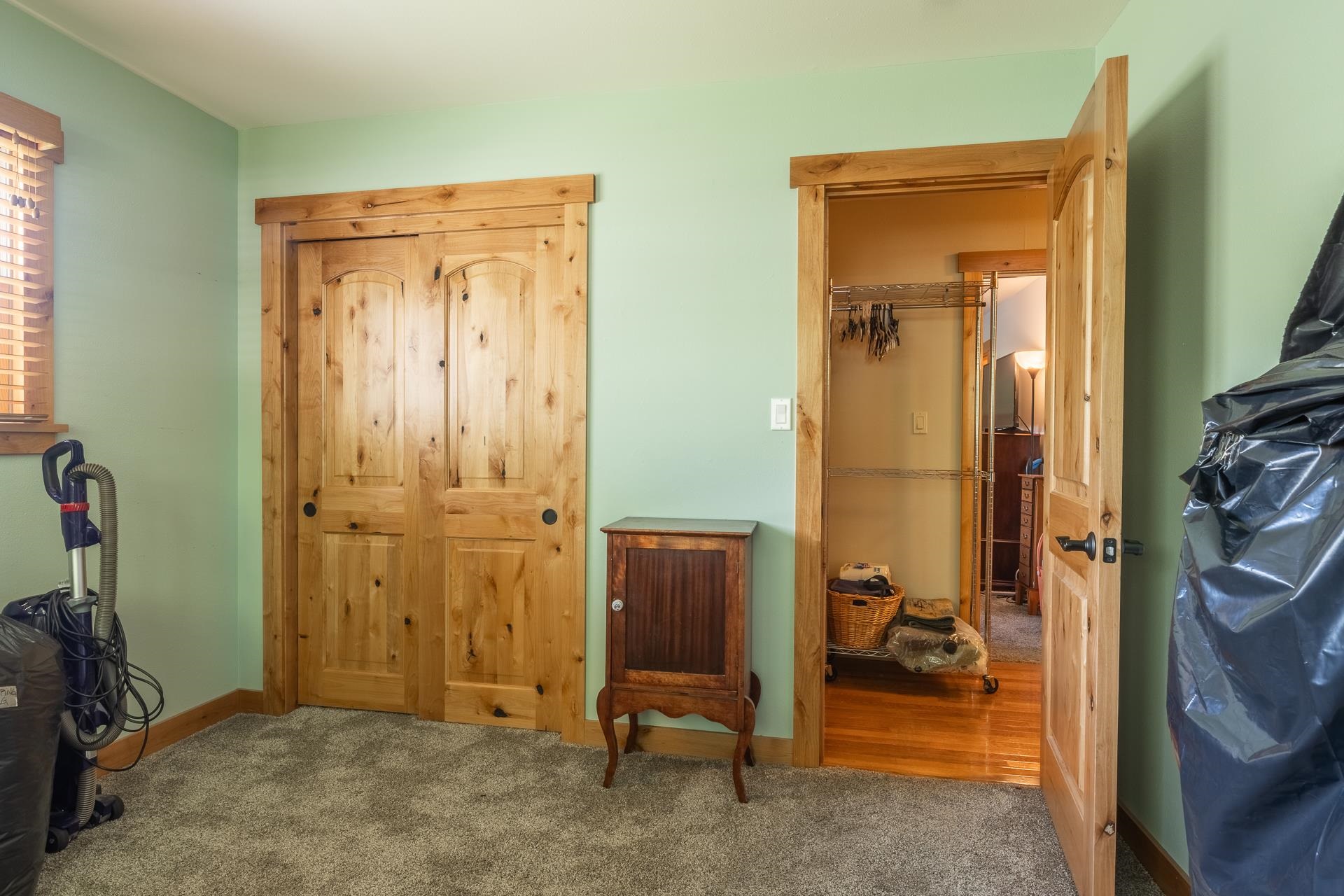 325 Mt Tom Road Bishop, CA 93514 - Photo 23 of 33 a view of a hallway with closet and a mirror