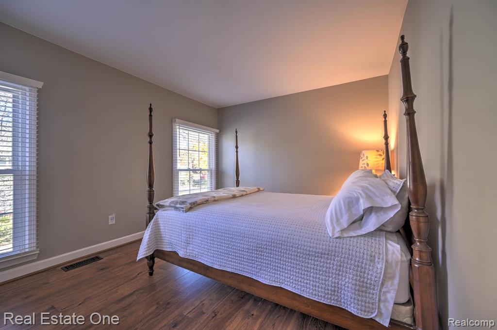 1427 Lantern Lane, Unit 35 Rochester Hills, MI 48306 - Photo 32 of 55
