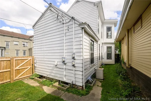 $350,000 | 1207 East Spring Street, New Albany, IN 47150