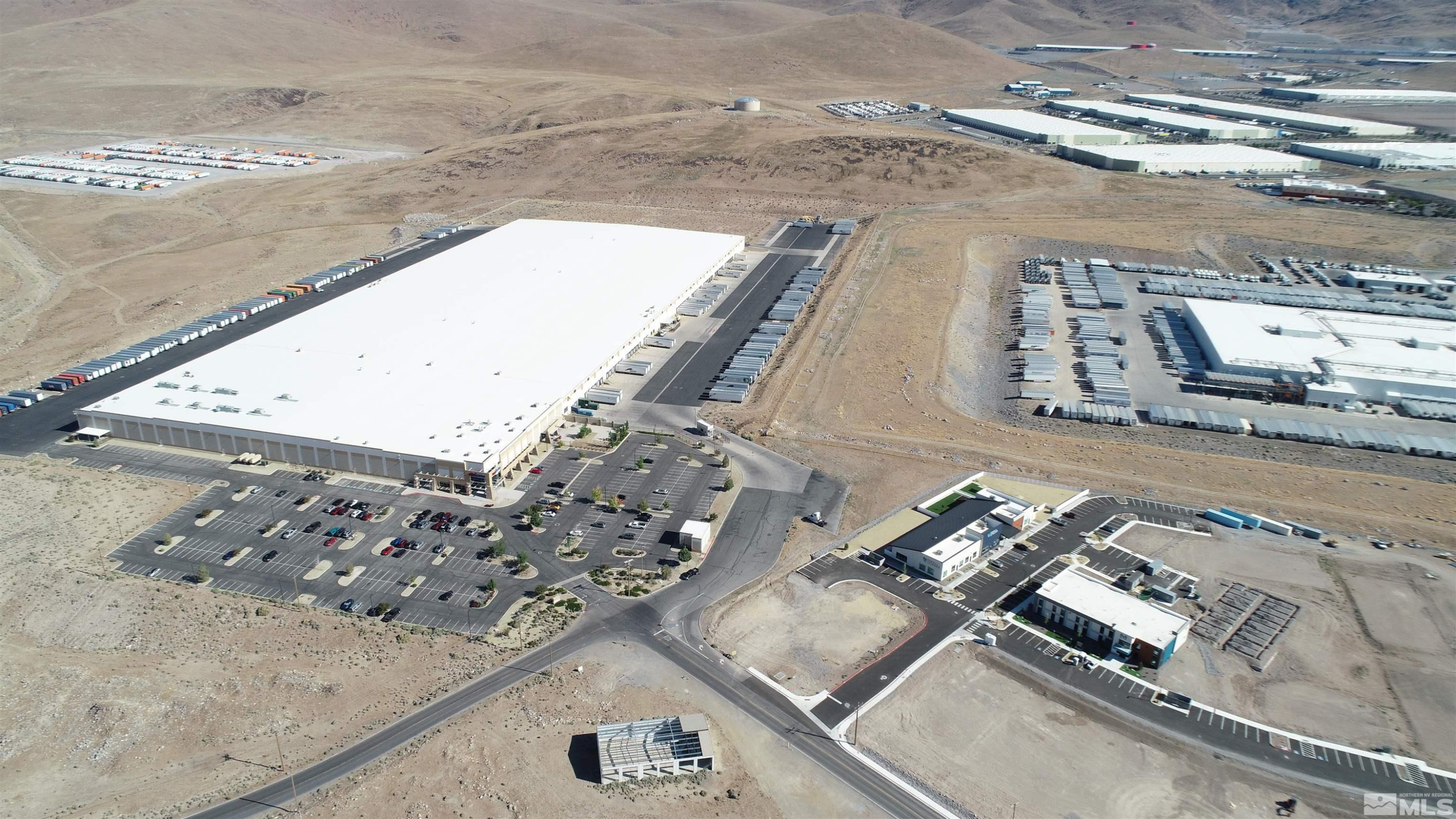 1333 Venice Drive Sparks, NV 89437 - Photo 21 of 40 view of living room with furniture