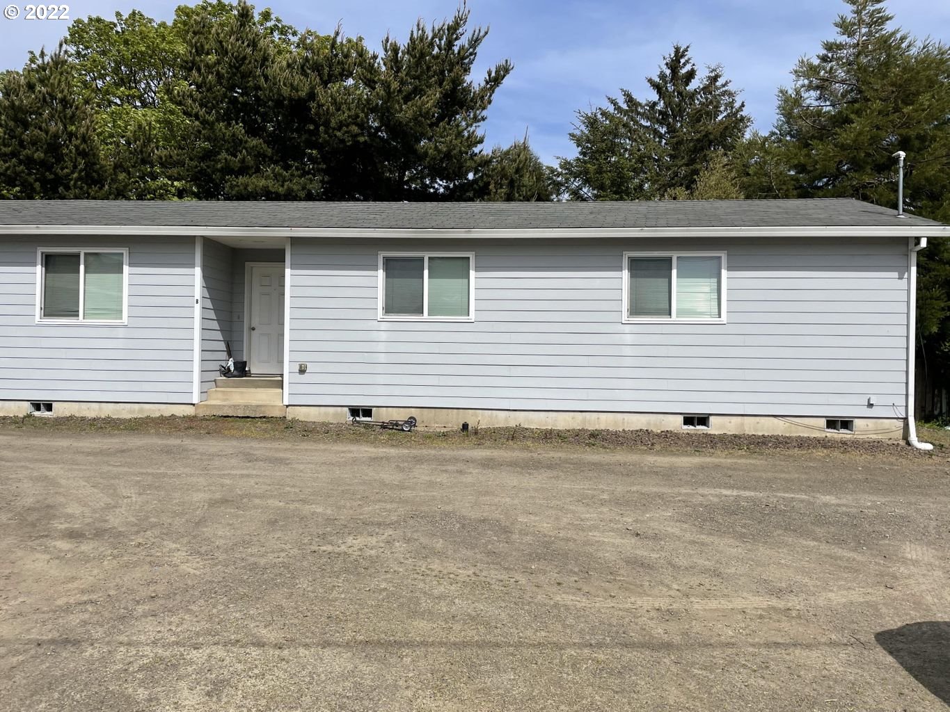 3413 Maple Lane Tillamook, OR 97141 - Photo 23 of 32 a backyard of a house