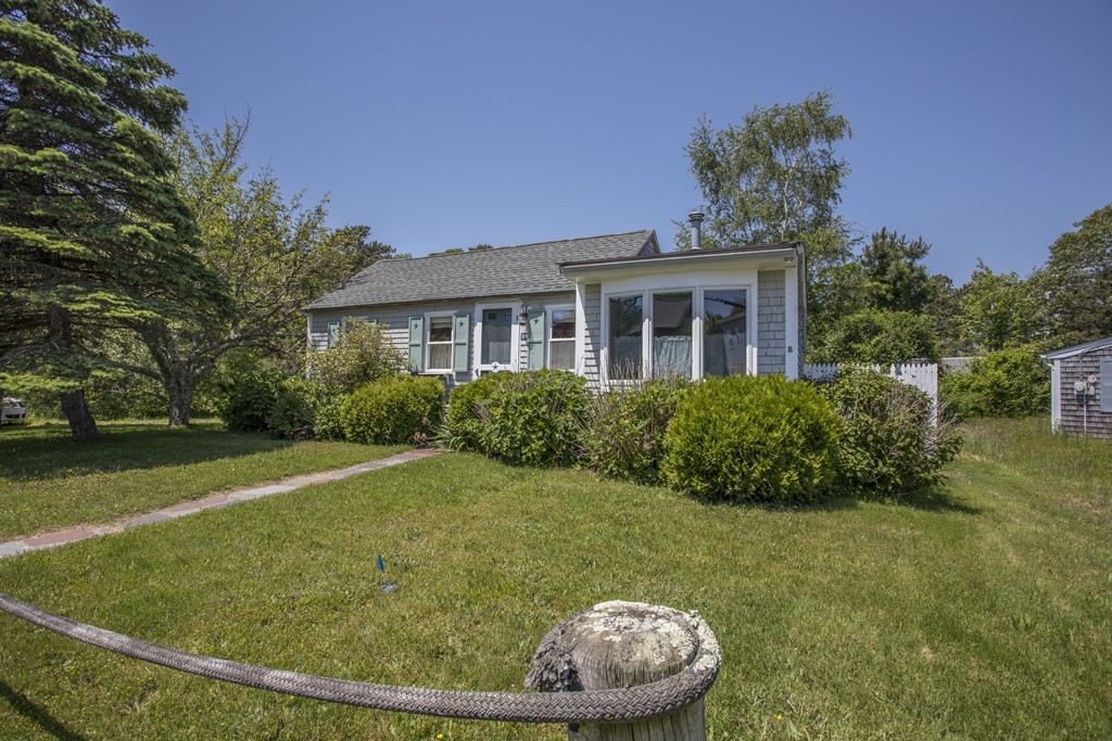 20 Mashnee Road Bourne, MA 02532 - Photo 1 of 25