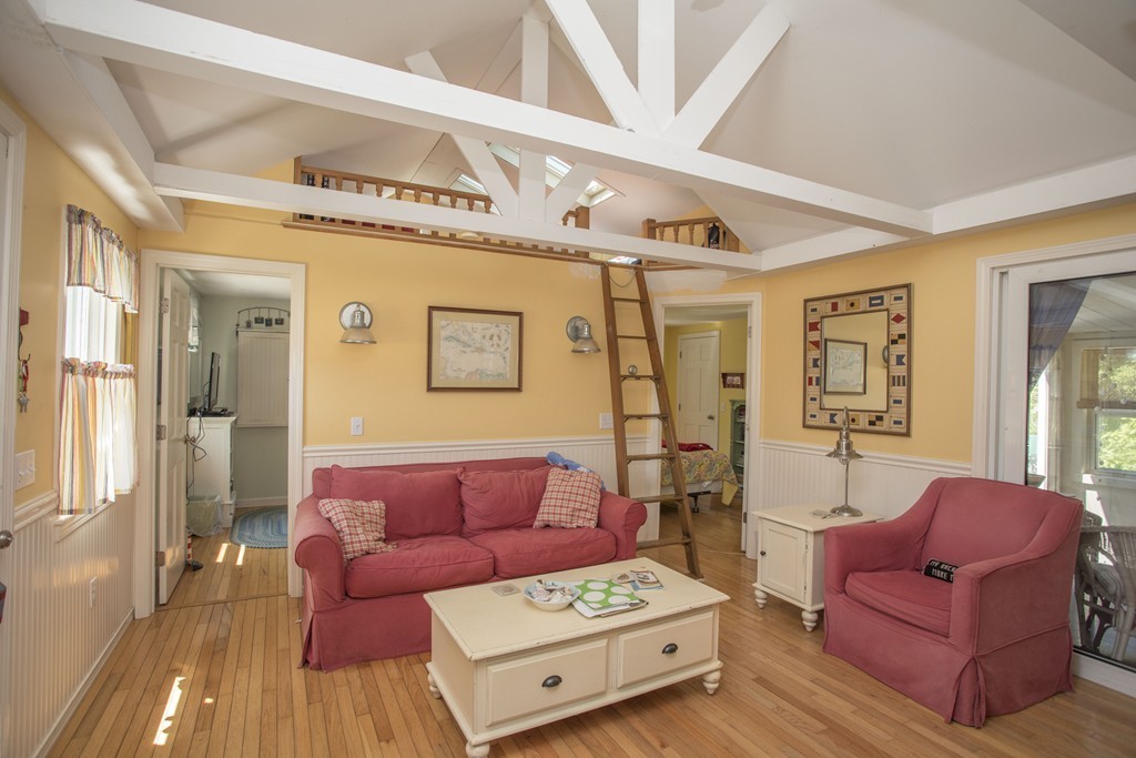 20 Mashnee Road Bourne, MA 02532 - Photo 3 of 25