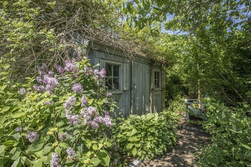 20 Mashnee Road Bourne, MA 02532 - Photo 5 of 25