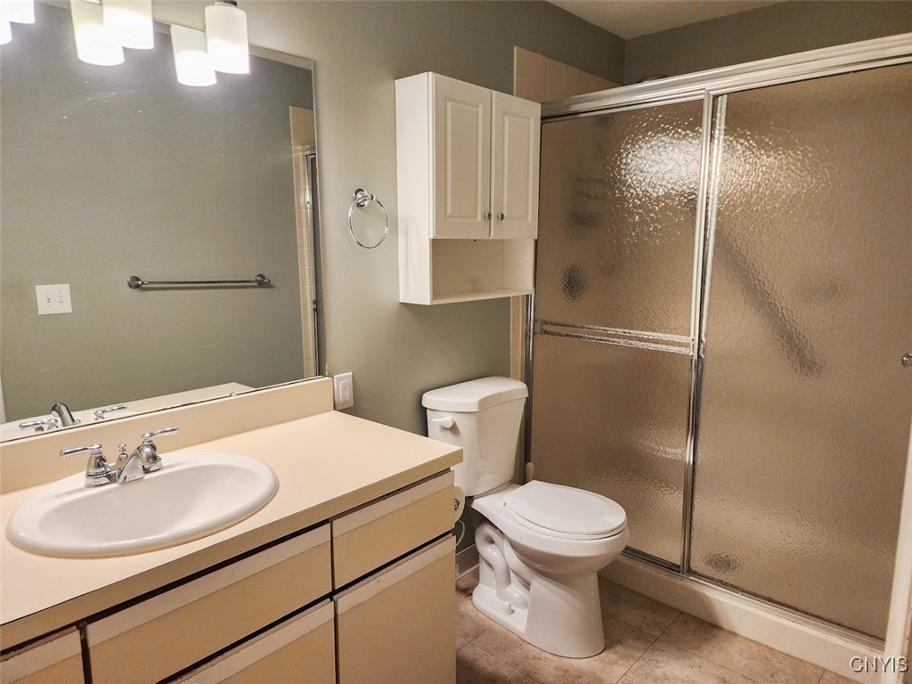 4635 Wisteria Circle Manlius, NY 13104 - Photo 19 of 27 The Master bathroom features a large walk-in showe