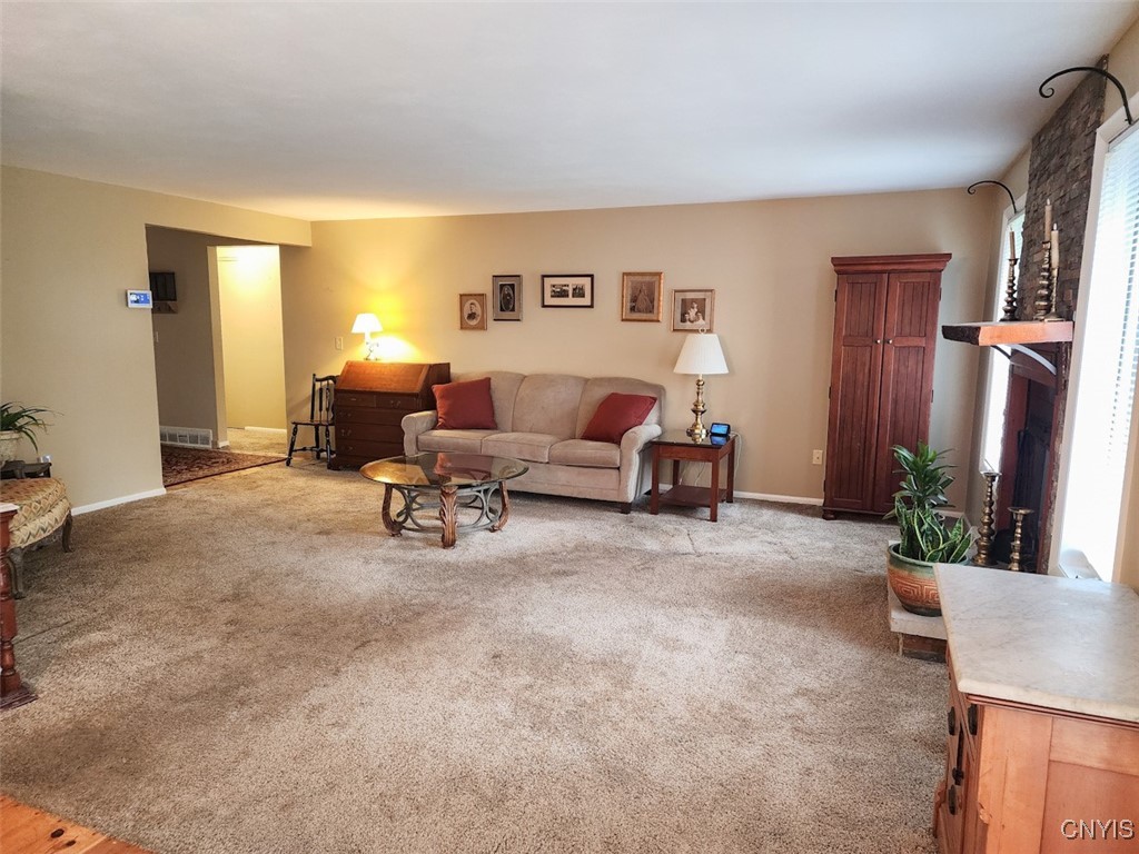 4635 Wisteria Circle Manlius, NY 13104 - Photo 4 of 27 There is plenty of space for a large variety of fu