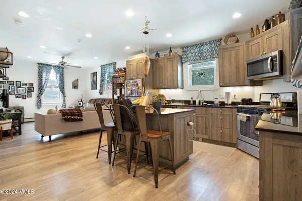 $2,550,000 | 105 Capitol Street, Unit 1 2 3 4 5 6 7 8, Eagle, CO 81631