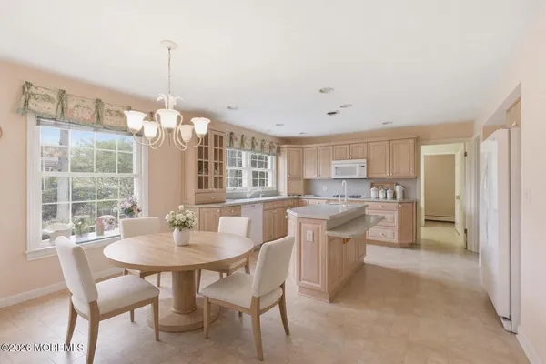 $779,999 | 886 Ocean View Drive, Toms River, NJ 08753
