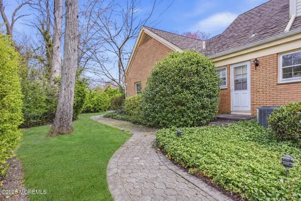 $779,999 | 886 Ocean View Drive, Toms River, NJ 08753