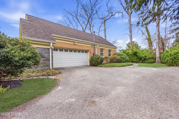 $779,999 | 886 Ocean View Drive, Toms River, NJ 08753