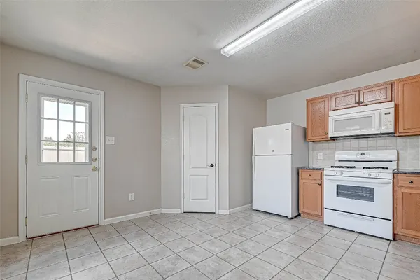 $1,895 | 22138 Orchard Dale Drive, Spring, TX 77389
