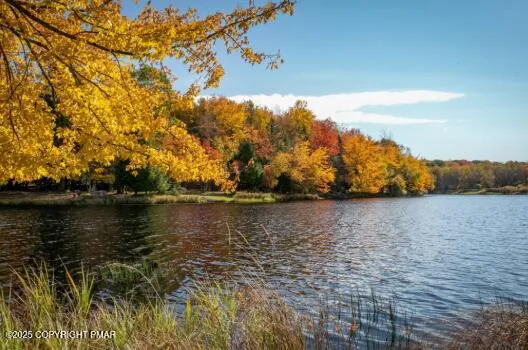 $399,900 | 223 Outer Drive, Pocono Lake, PA 18347