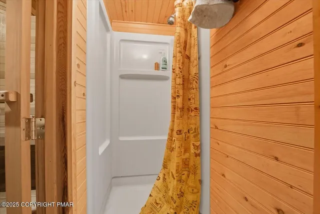 $399,900 | 223 Outer Drive, Pocono Lake, PA 18347