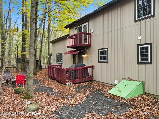 $399,900 | 223 Outer Drive, Pocono Lake, PA 18347