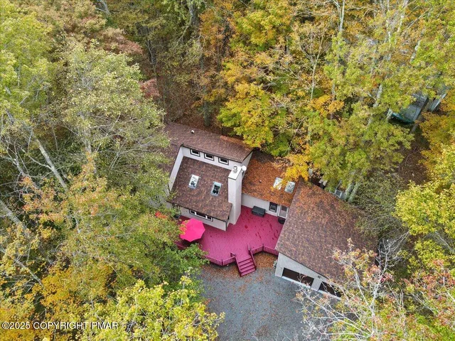 $399,900 | 223 Outer Drive, Pocono Lake, PA 18347