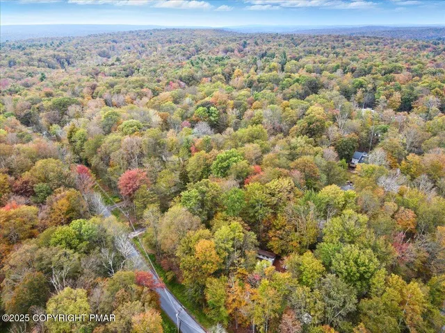 $399,900 | 223 Outer Drive, Pocono Lake, PA 18347