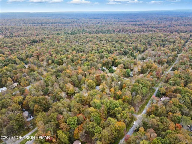 $399,900 | 223 Outer Drive, Pocono Lake, PA 18347