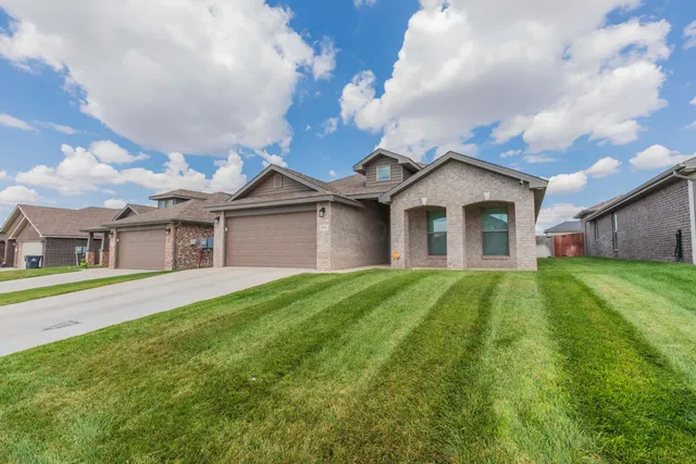 $268,000 | 1836 Apricot Avenue, Amarillo, TX 79118