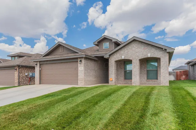 $268,000 | 1836 Apricot Avenue, Amarillo, TX 79118