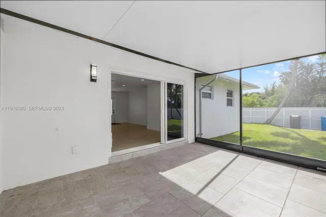 a view of a livingroom with furniture