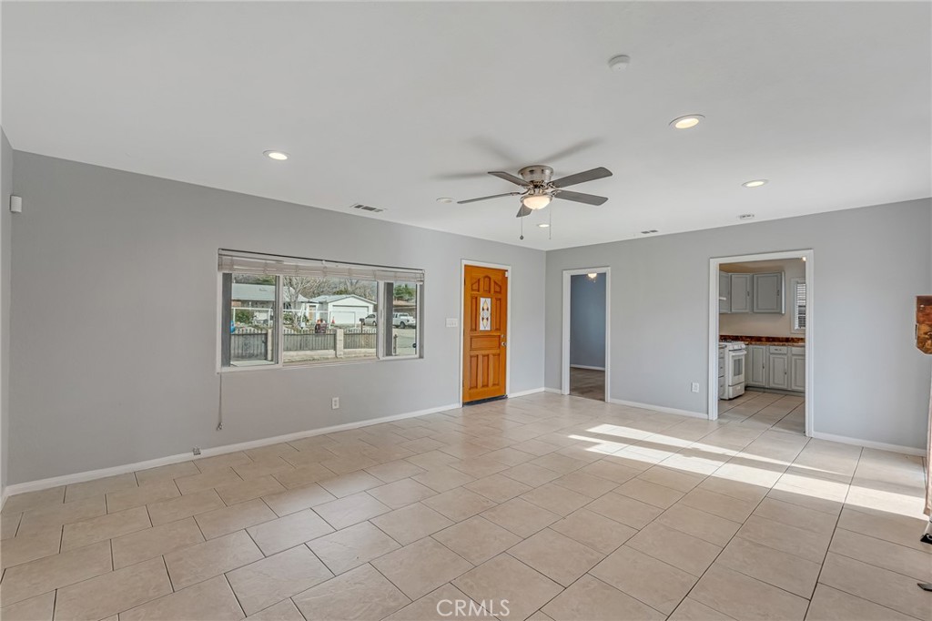 720 East George Street Banning, CA 92220 - Photo 12 of 40