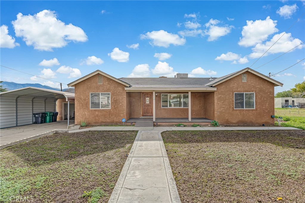 720 East George Street Banning, CA 92220 - Photo 2 of 40