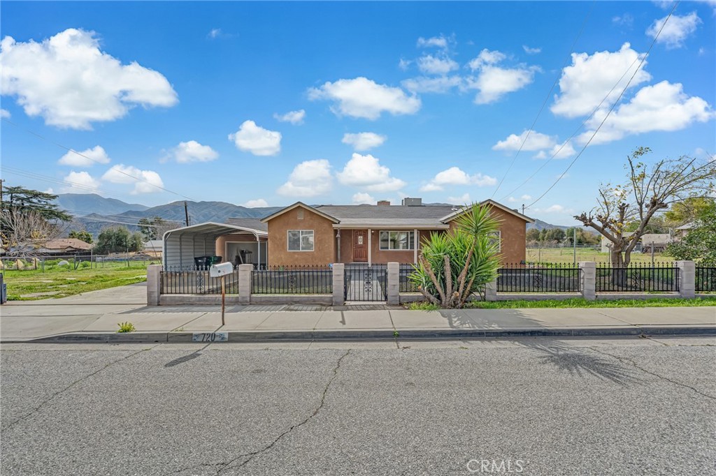 720 East George Street Banning, CA 92220 - Photo 7 of 40