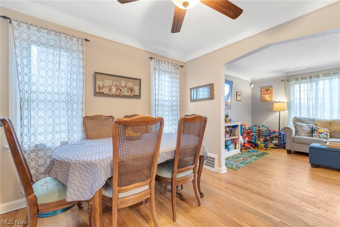 1375 Cranover Road Cleveland, OH 44124 - Photo 8 of 26