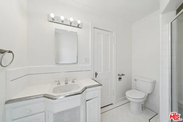 $4,695 | 1284 South Beverly Glen Boulevard, Los Angeles, CA 90024
