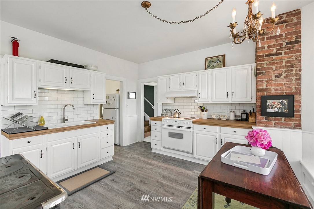6085 South McMaster Road Freeland, WA 98249 - Photo 7 of 25