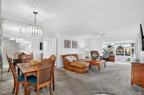 $234,900 | 25 Colonial Club Drive, Unit 205, Boynton Beach, FL 33435