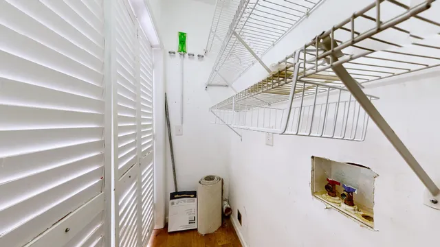 a view of entryway with a front door