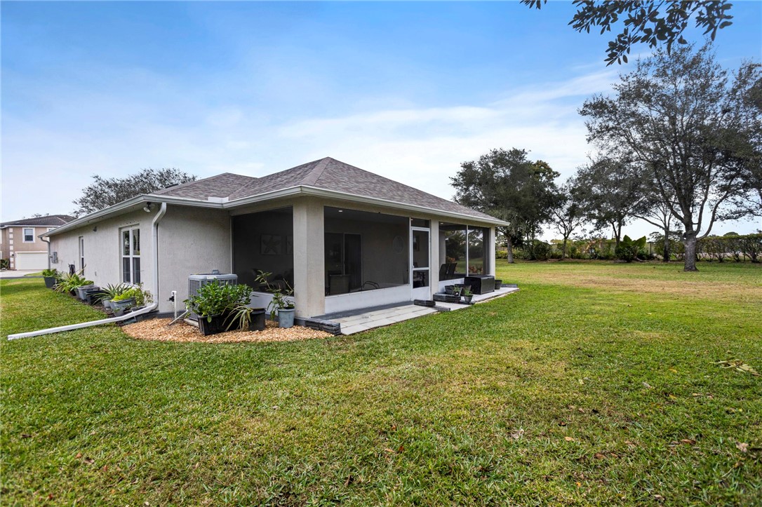 2551 12th Square Southwest Vero Beach, FL 32968 - Photo 24 of 32