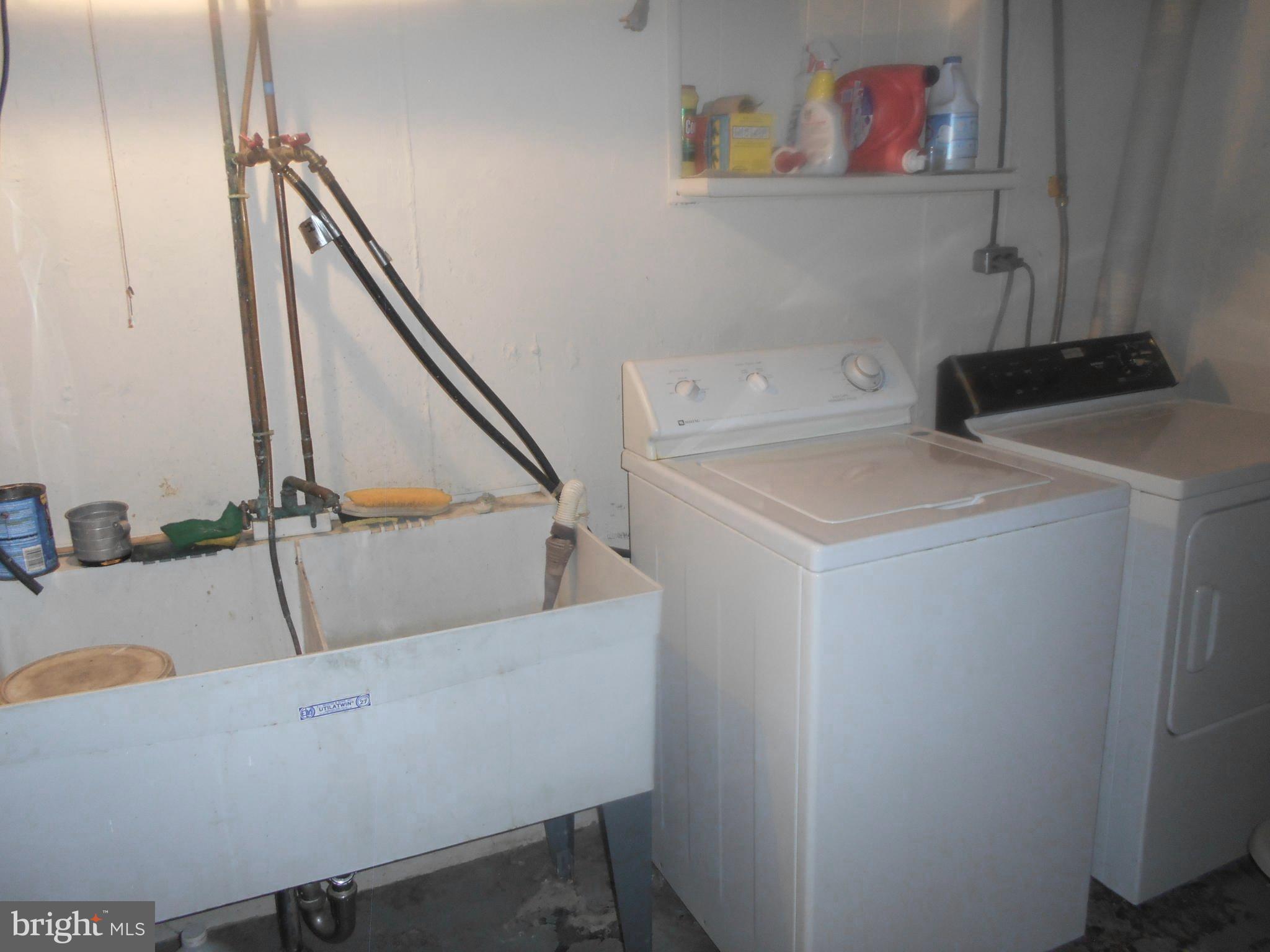 552 West Rolling Road Springfield, PA 19064 - Photo 18 of 20 Laundry in Basement