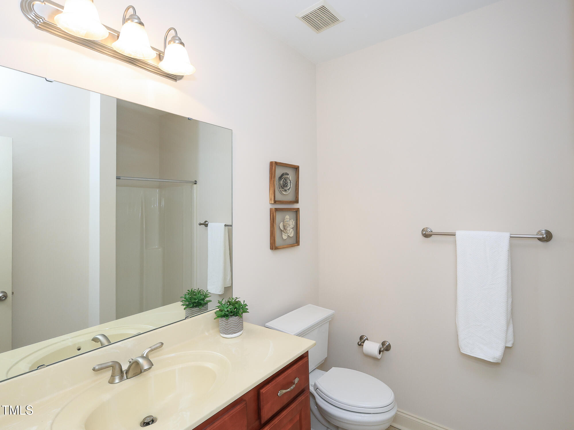 4701 Sandy Bay Circle Raleigh, NC 27603 - Photo 38 of 47 039_4701_Sandy_Bay_Cir_Full_Bath3