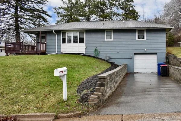 $260,000 | 1617 Poplar Drive, Red Wing, MN 55066