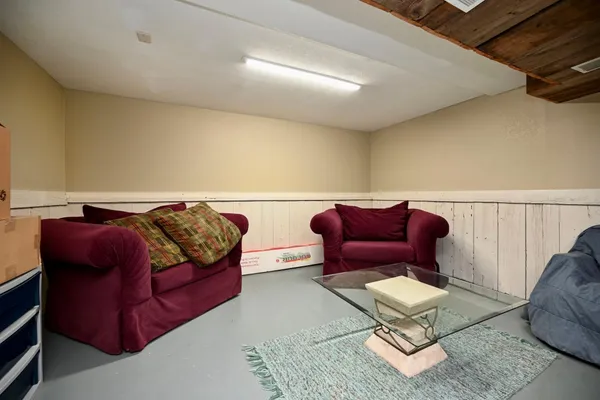 $250,000 | 1617 Poplar Drive, Red Wing, MN 55066