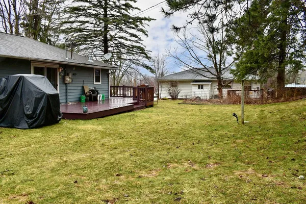 $250,000 | 1617 Poplar Drive, Red Wing, MN 55066