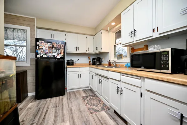 $250,000 | 1617 Poplar Drive, Red Wing, MN 55066