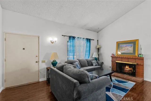 $3,500 | 663 Eston Place, Lancaster, CA 93535