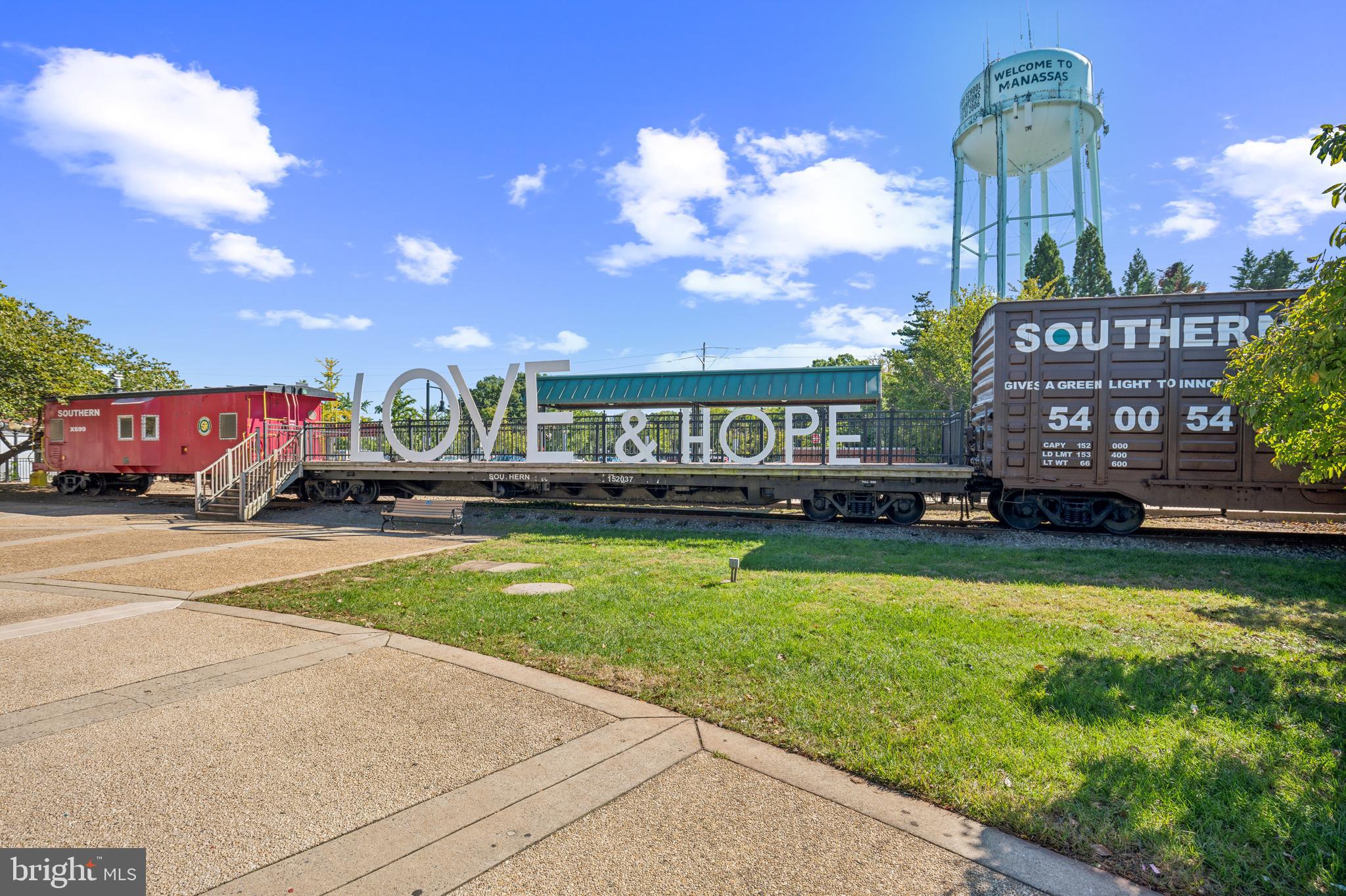 9675 Swallowtail Lane Manassas, VA 20110 - Photo 32 of 36