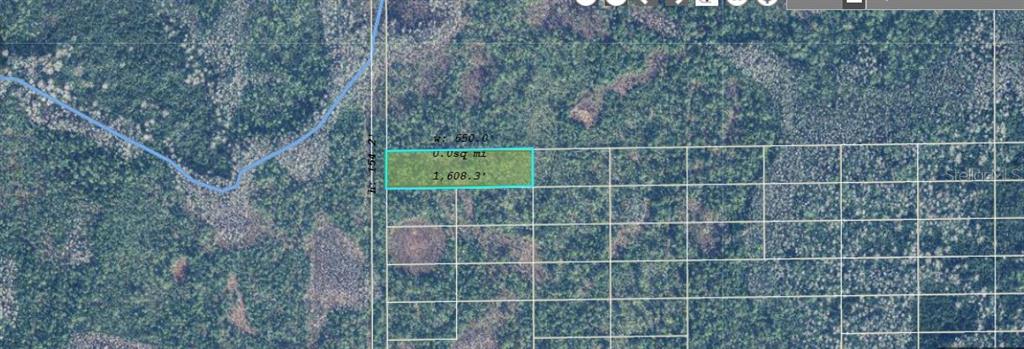 2473 Dill Road Christmas, FL 32709 - Photo 5 of 5 a bathroom with a shower and a sink