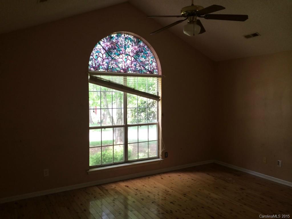 8718 Sam Dee Road Charlotte, NC 28215 - Photo 2 of 7 Gallery Image 2